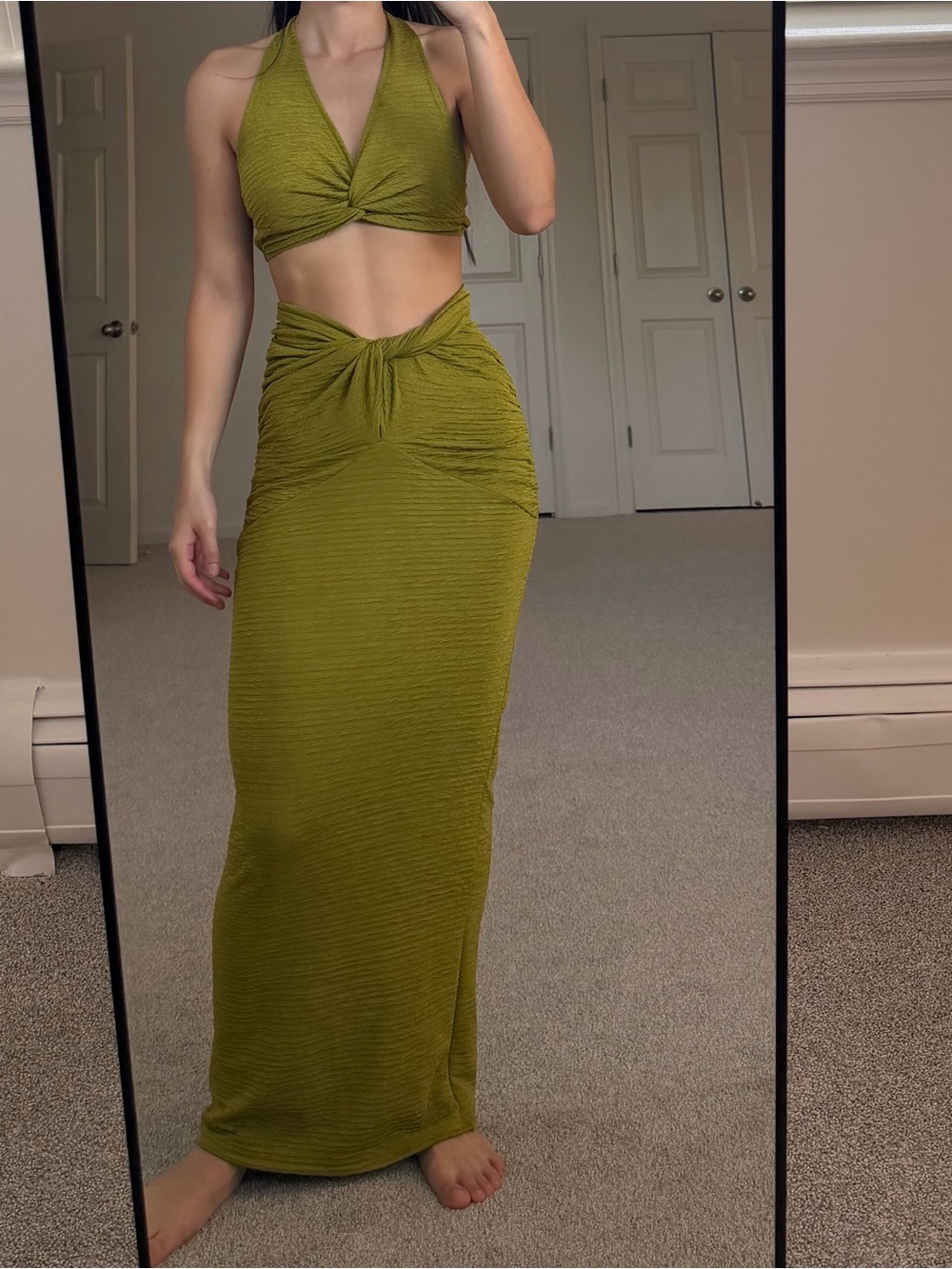 Olive Green Tie-Waist Maxi Skirt and crop top set - Picture 3 of 5